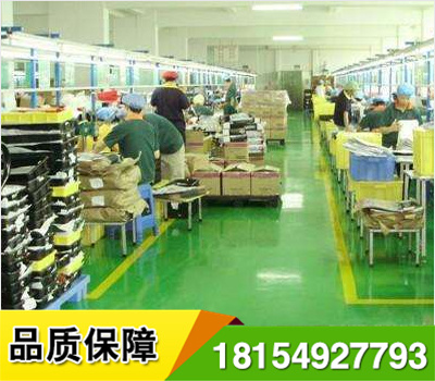 車間倉庫、劃線施工不用噴涂機械,熱熔機械,地面涂膠后直接粘貼,立即可以通車,野外施工簡便,經久耐用,標線邊緣整齊,作圖剪字方便,長期使用之平均造價低于所有標線漆價格.高速路一